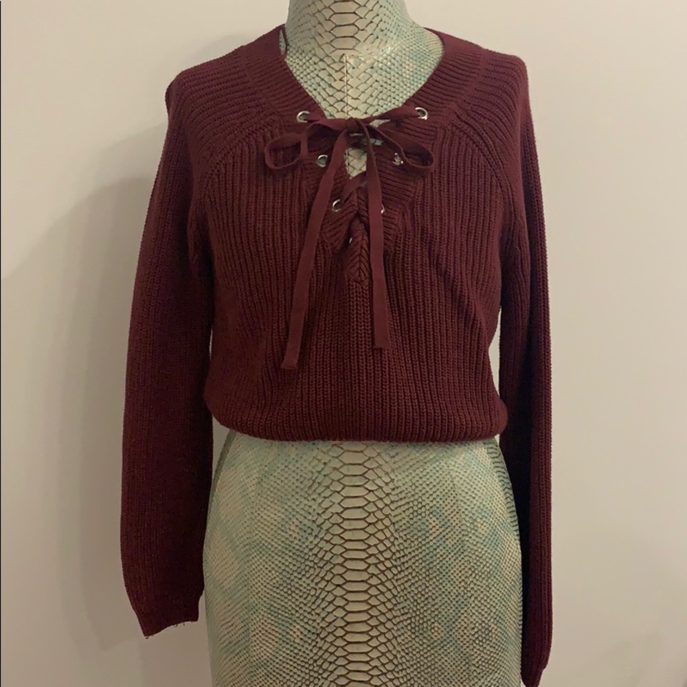maroon sweater